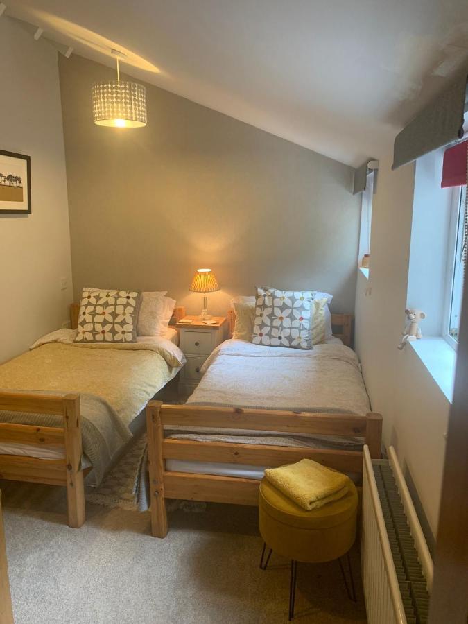 Hilltop Cottage Thropton ภายนอก รูปภาพ
